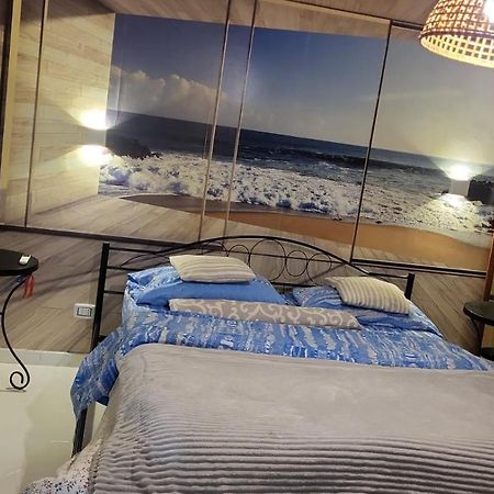 The Lighthouse Accommodation Taranto Eksteriør bilde