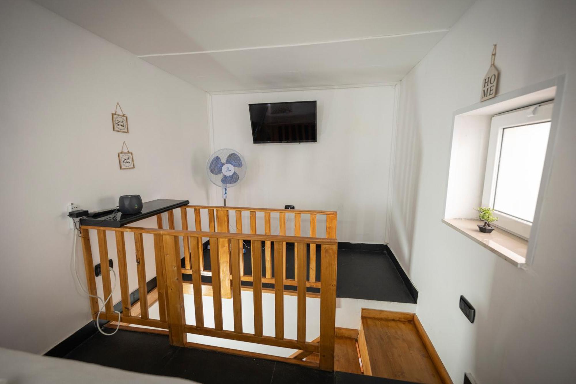The Lighthouse Accommodation Taranto Eksteriør bilde